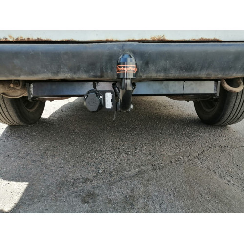 Фаркоп ARAGON на VOLKSWAGEN Transporter T4 1996–2003  Арт. E6706CA (Caravel / California)