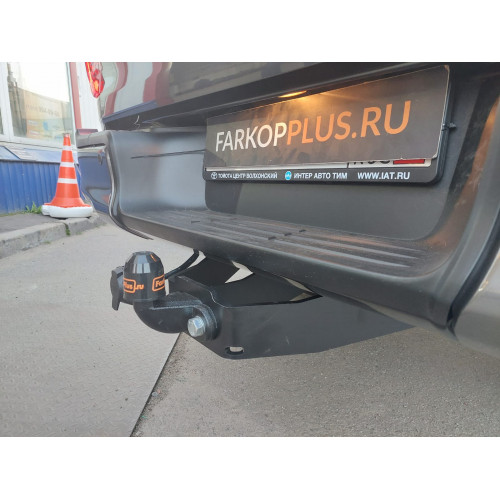 Фаркоп BOSAL (ORIS) на TOYOTA Hilux 2015–  Арт. 3093-F (без отбойного бруса)