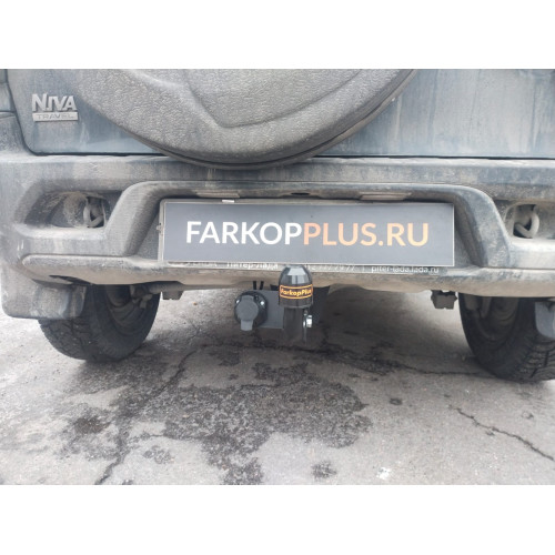 Фаркоп BERG на Chevrolet Niva 2002-2020 Арт. F.6016.003 (установка без сверления)
