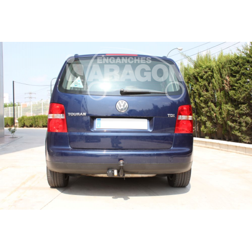 Фаркоп ARAGON на VOLKSWAGEN Touran 2010–2015 Арт. E6712AA